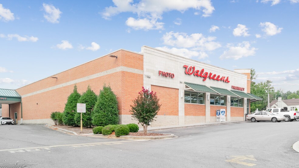 More Photos Of 805 W Madison Ave, Athens Drugstore For Sale