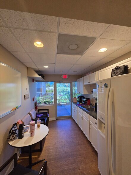 More Photos Of 6427 Lake Worth Rd, Greenacres Medical For Lease