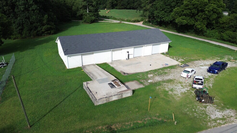 More Photos Of 1453 Hickory Crossing Rd, Hartwell Warehouse For Lease