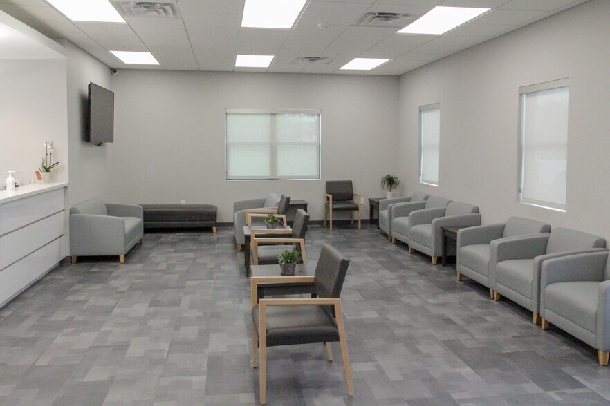 More Photos Of 9819 Huebner Rd, San Antonio Medical For Lease