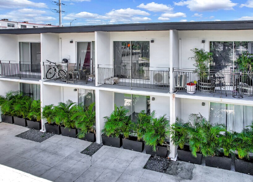 More Photos Of 14280 NE 6th Ave, North Miami Apartments For Sale
