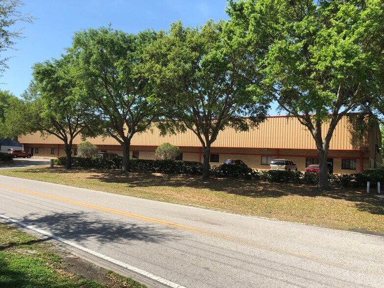 More Photos Of 400 Central Park, Sanford Warehouse For Sale