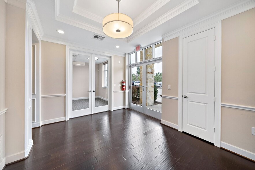 More Photos Of 440 Cobia Dr, Katy Medical For Sale