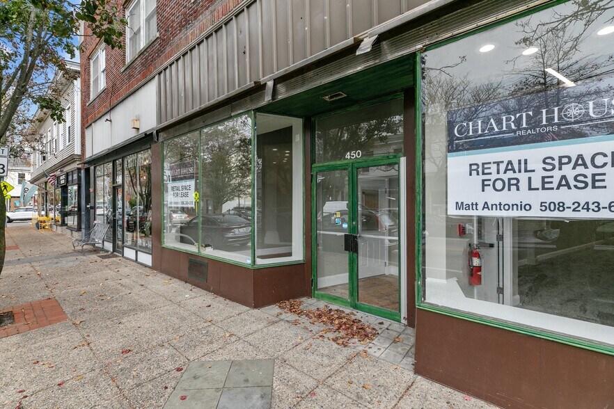 More Photos Of 442-450 Main St, Warren Storefront Retail Office For Lease