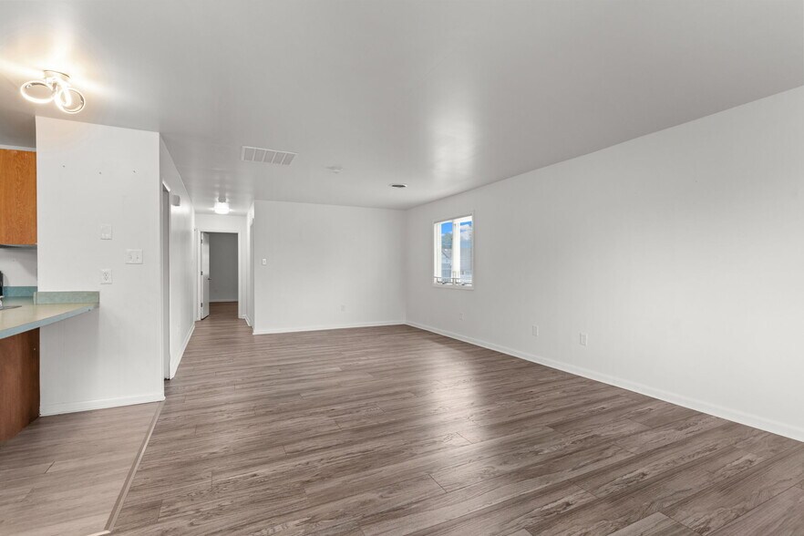 More Photos Of 3069 River Rd, Camden Storefront Retail Office For Sale