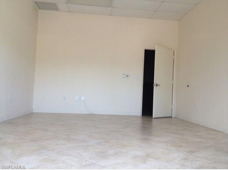 More Photos Of 3888 Mannix Dr, Naples Light Manufacturing For Lease