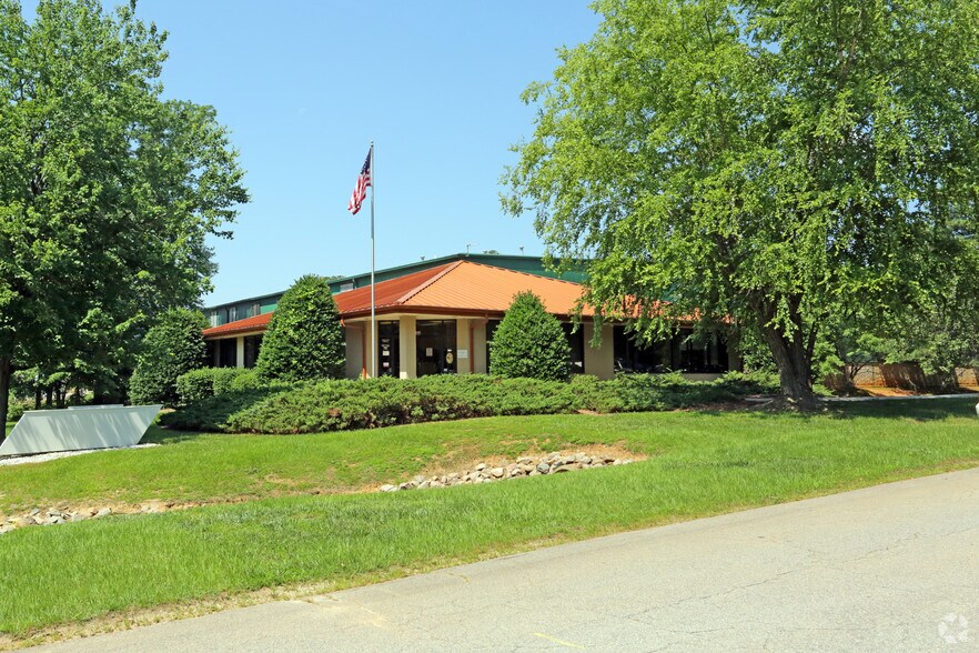 More Photos Of 106 Jeffrey Way, Youngsville Warehouse For Lease