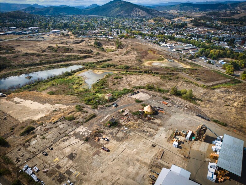 More Photos Of 3625 Carnes Rd, Roseburg Land For Sale