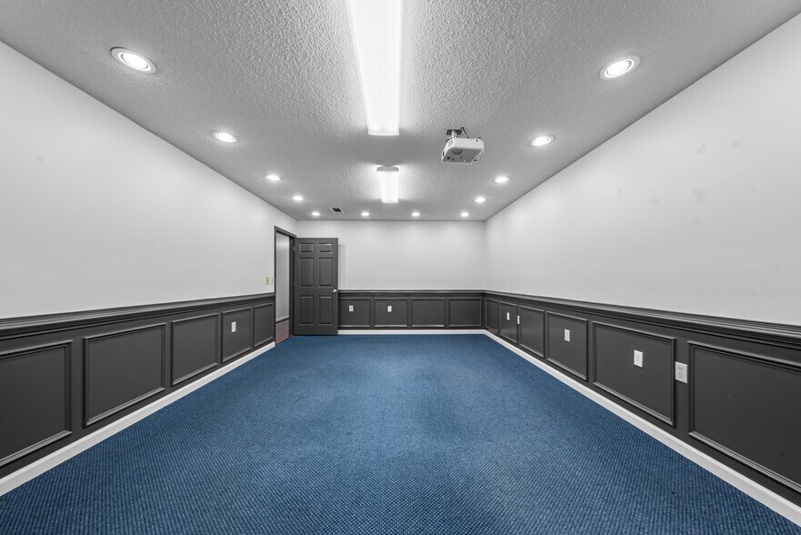 More Photos Of 741 Harry McCarty Rd, Bethlehem Light Distribution For Lease
