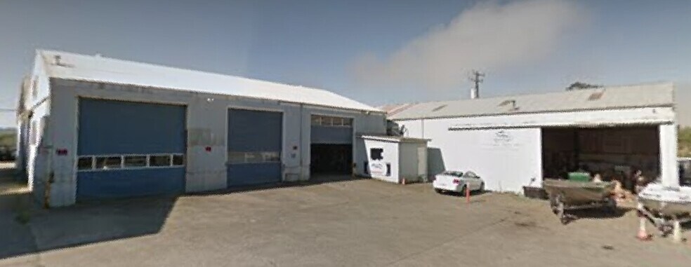 More Photos Of 3990 Broadway St, Eureka Showroom For Sale