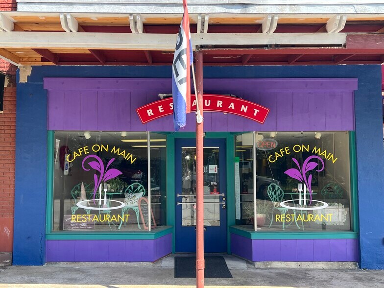 Primary Photo Of 118 Main st, Auburn Restaurant For Sale