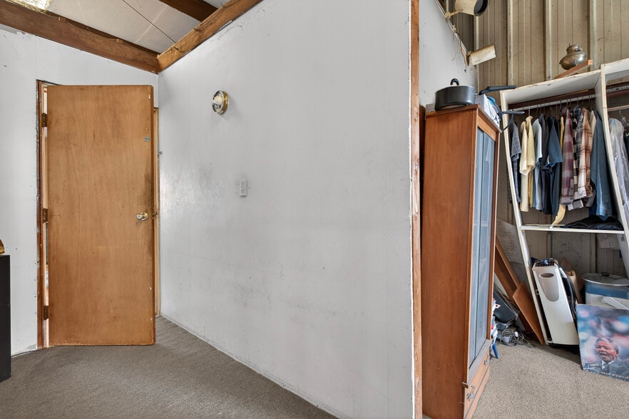 More Photos Of 652 E Lockeford St, Lodi Auto Repair For Sale