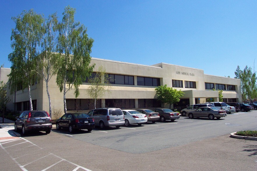 More Photos Of 999 S Fairmont Ave, Lodi Medical For Lease