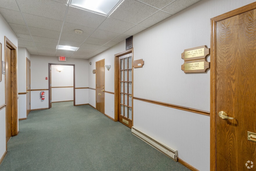 More Photos Of 11520 N Port Washington Rd, Mequon Office For Lease