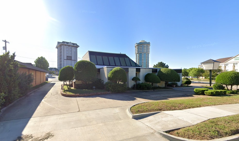 Primary Photo Of 5611 Mosteller Dr, Oklahoma City Medical For Lease