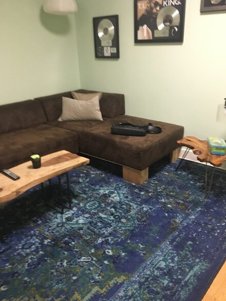 More Photos Of 200 Franklin St, Brooklyn Apartments For Lease