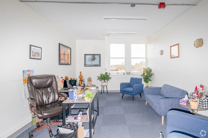 More Photos Of 1835 E Landis Ave, Vineland Office Residential For Lease