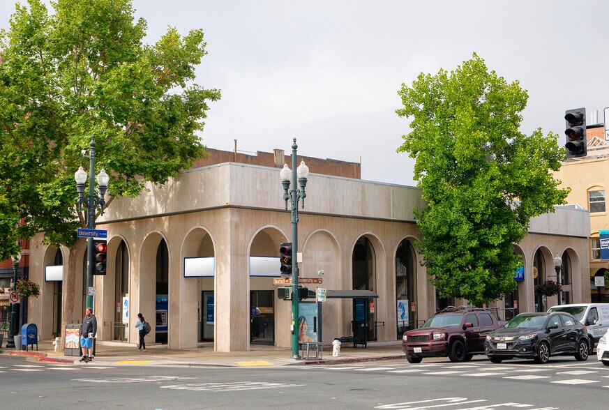 More Photos Of 2000 Shattuck Ave, Berkeley Bank For Lease