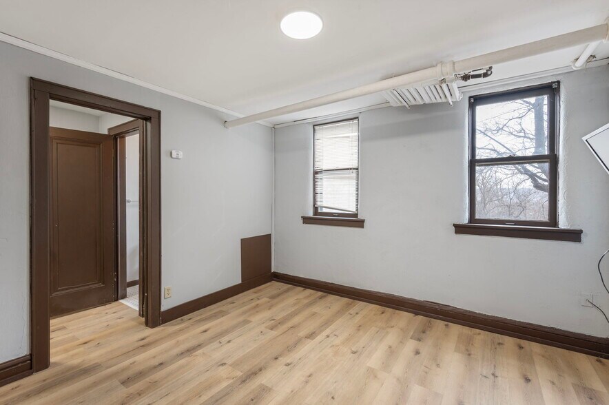 More Photos Of 487 Grand Ave, Saint Paul Apartments For Sale