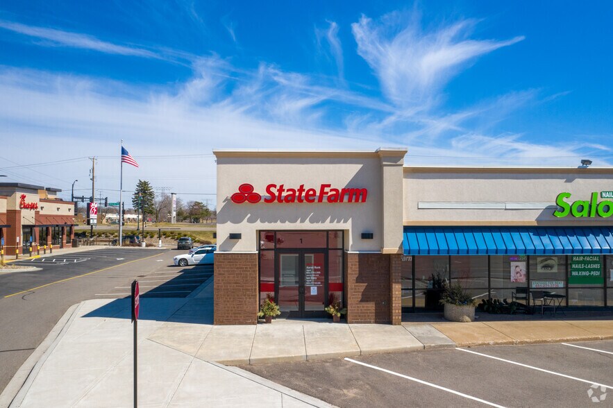 3035 N White Bear Ave, Maplewood, MN 55109 For Lease