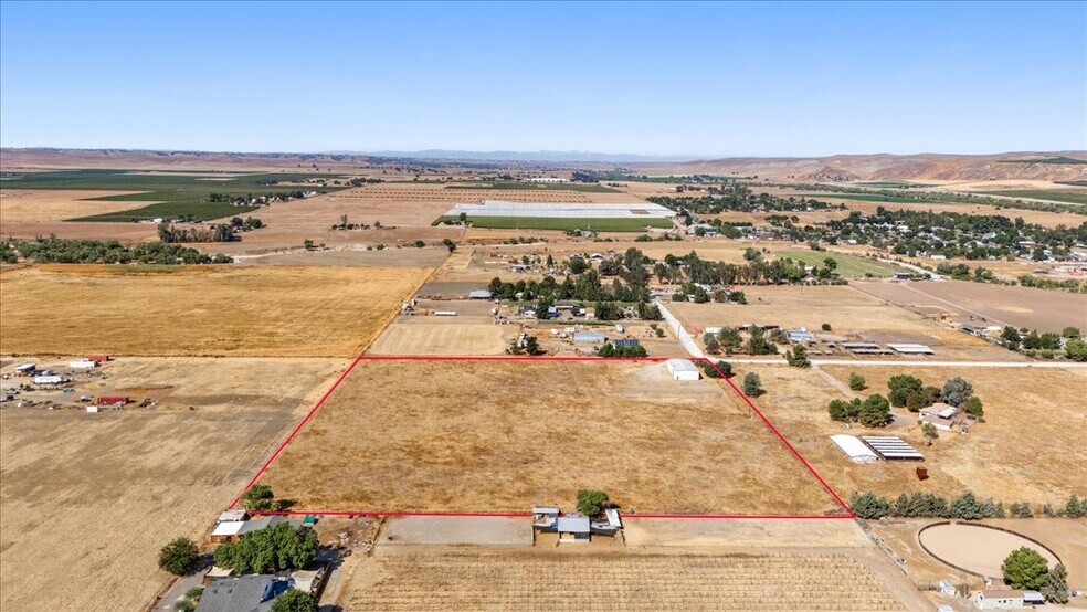 More Photos Of 485 S 8th St, Shandon Industrial For Sale