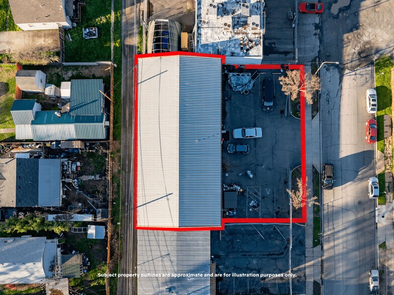 More Photos Of 729 Welch St, Medford Warehouse For Sale