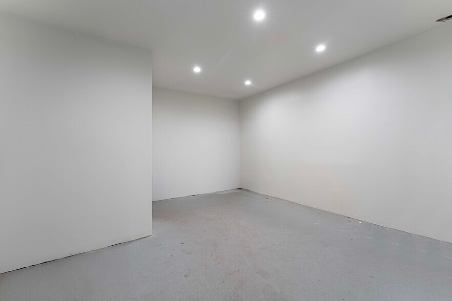More Photos Of 15626 S Main St, Gardena Warehouse For Lease