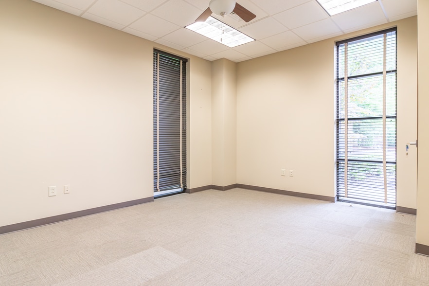 More Photos Of 310 New Fidelity Ct, Garner Medical For Lease