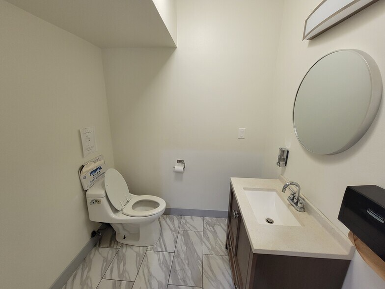 More Photos Of 3231 Waring Ct, Oceanside Medical For Sale
