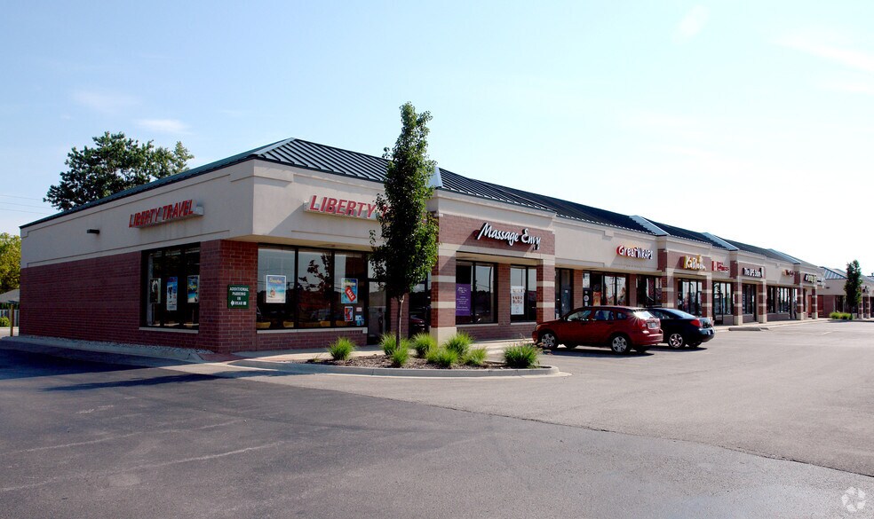 More Photos Of 720-784 E Dundee Rd, Palatine Unknown For Lease