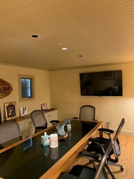 More Photos Of 1800 Mccullough Ave, San Antonio Office For Sale