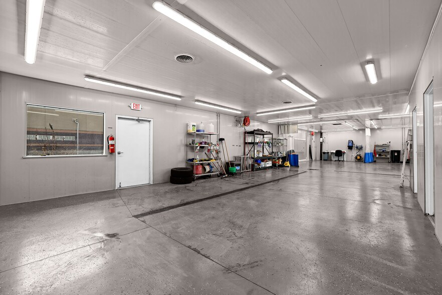 More Photos Of 1411 Rose St, La Crosse Restaurant For Sale