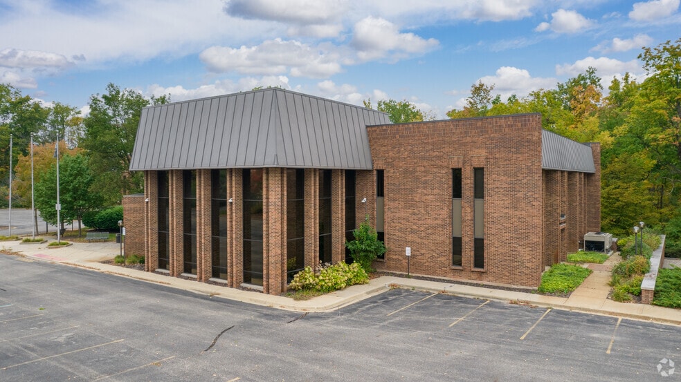 Primary Photo Of 2333 East Beltline Ave SE, Grand Rapids Schools For Sale