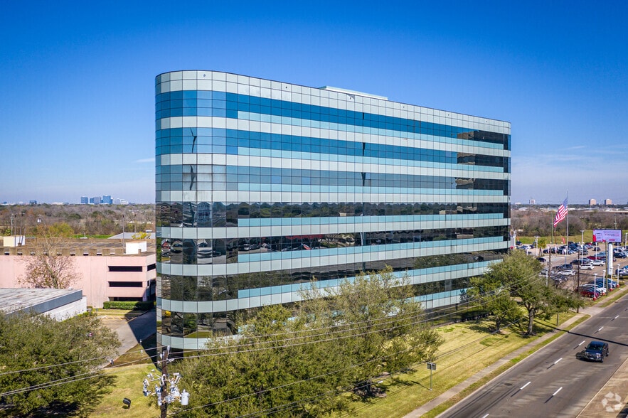More Photos Of 9494 Southwest Fwy, Houston Office For Lease