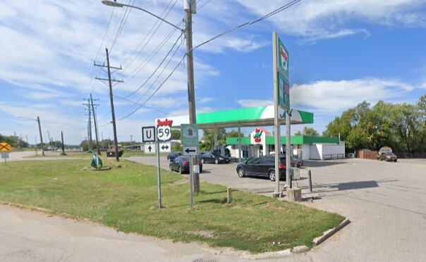 Primary Photo Of 909 Alabama St, Saint Joseph Service Station For Sale