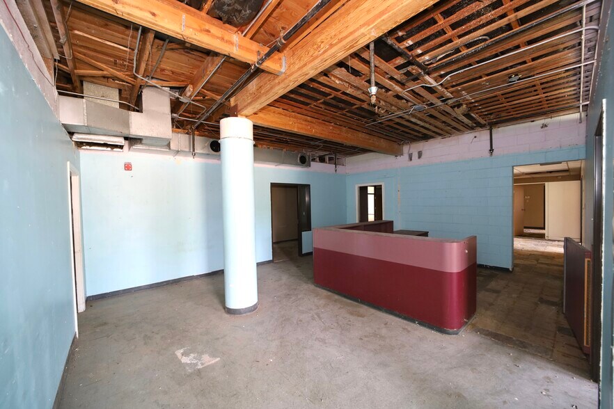 More Photos Of 970 E Humbolt St, Fort Worth Medical For Lease