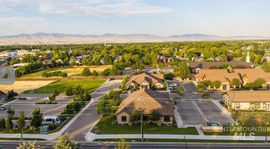 More Photos Of 1588 W Cayuse Creek Dr, Meridian Medical For Sale