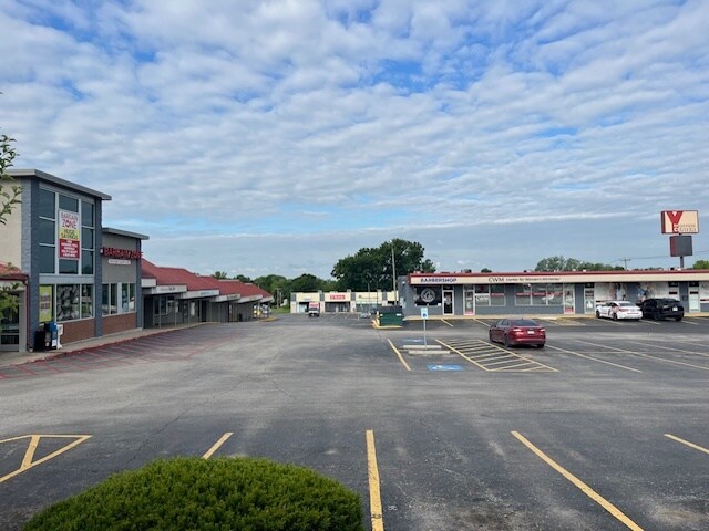 More Photos Of 122-130 Corum Rd, Excelsior Springs General Retail For Lease