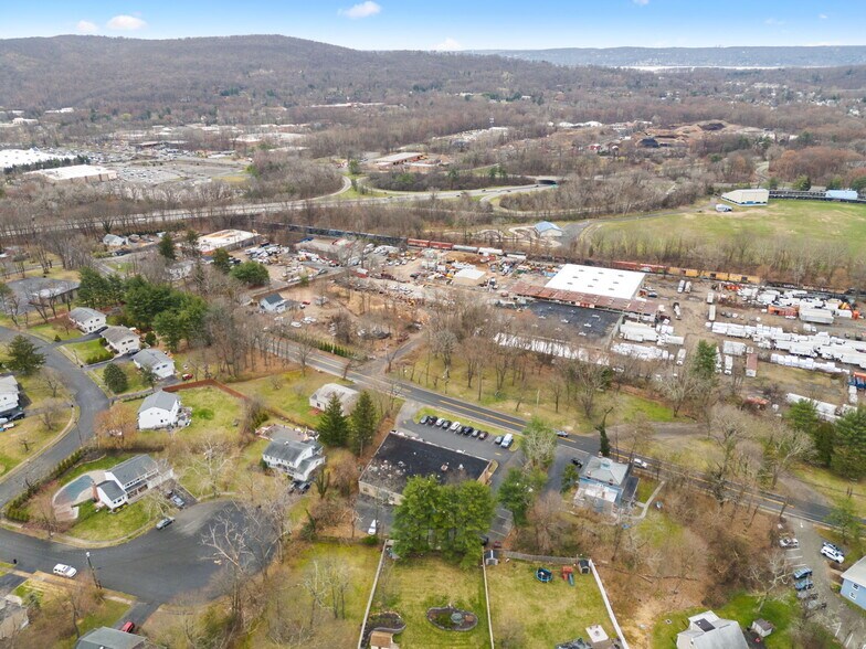 More Photos Of 362-374 Western Hwy, Tappan Freestanding For Lease