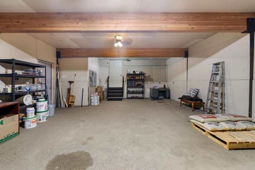 More Photos Of 309 S Rail St W, Shoshone Auto Repair For Sale