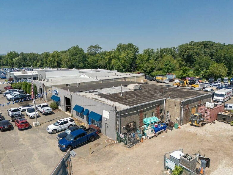 More Photos Of 2530 Springfield Ave, Vauxhall Land For Lease
