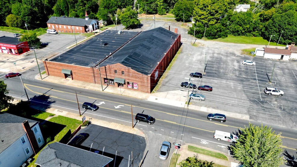 More Photos Of 384 Church St, Concord Flex For Lease
