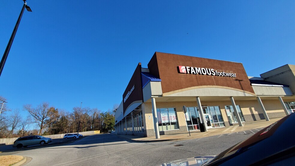 More Photos Of 22608 MacArthur Blvd, California Unknown For Lease