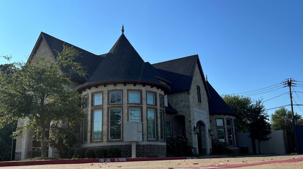 More Photos Of 1101 W Plano Pky, Plano Medical For Lease