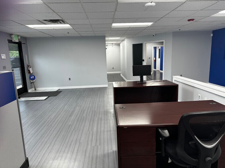 More Photos Of 5000 Transamerica Dr, Columbus Office For Lease