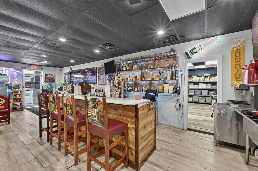 More Photos Of 1938 S Glenstone Ave, Springfield General Retail For Sale