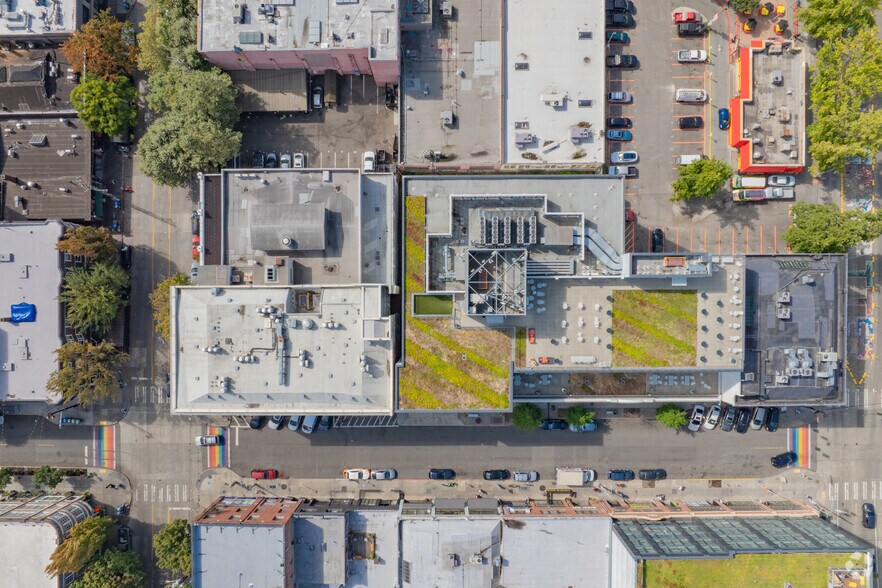 More Photos Of 1525 11th Ave, Seattle Coworking Space