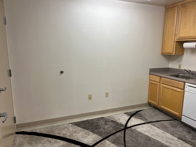 More Photos Of 4850 E Baseline Rd, Mesa Coworking Space