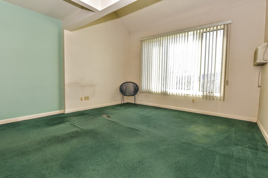 More Photos Of 276 State Rt.94, Vernon Medical For Lease