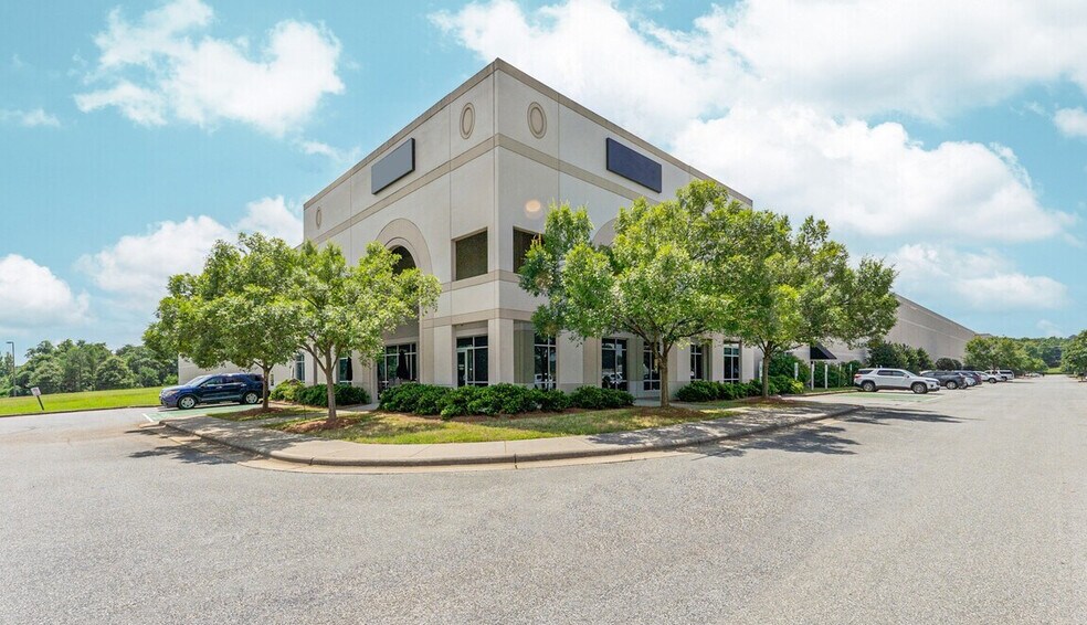Primary Photo Of 1150 Pleasant Ridge Rd, Greensboro Unknown For Lease